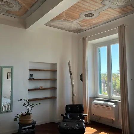 The Sunshine Loft Apartmán